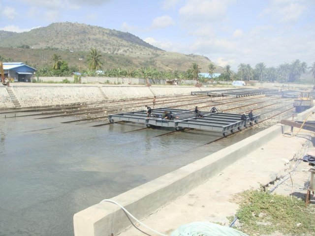 Steel Cradle Test with Railings
